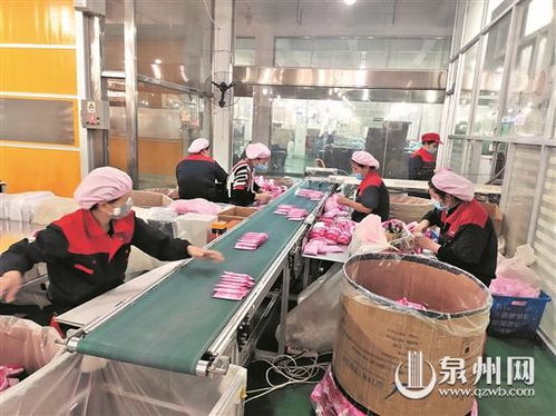 泉州干部驻厂当 服务员 协助企业防控疫情稳定生产