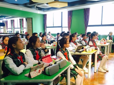 智海云天_vr沉浸式教学课堂_vr智慧教育_vr未来教室_vr创客_vr安全教育_虚拟现实科普教育教学_智慧课堂解决方案 智海云天